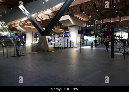 Londres, Londres, Royaume-Uni-janvier 12 2022: Le foyer intérieur de la gare London Bridge à Londres. Banque D'Images