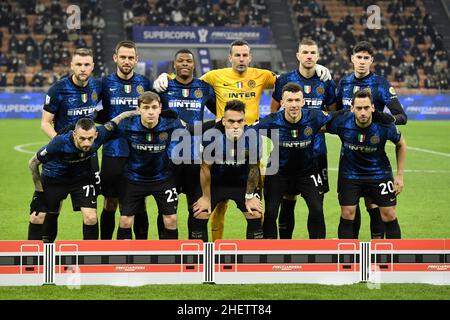 Milan, Italie.12th janvier 2022.Inter joueurs lors de la finale de la super coupe italienne entre le FC Internazionale et le FC Juventus au stade San Siro à Milano (Italie), le 12th janvier 2022.Photo Andrea Staccioli/Insidefoto crédit: Insidefoto srl/Alamy Live News Banque D'Images