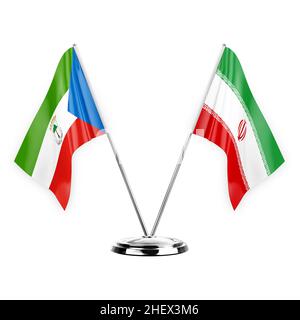Deux drapeaux de table isolés sur fond blanc 3D illustration, guinée équatoriale et iran Banque D'Images