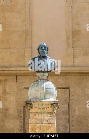 Ancienne statue historique de Peiresc à Aix en provence, Peiresc vécut de 1580 à 1637 Banque D'Images