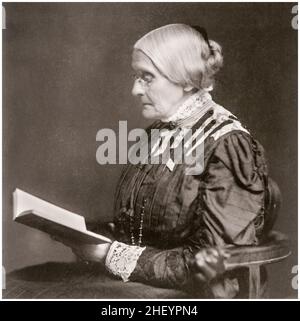 Susan B Anthony (1820-1906), réformateur social américain Susan Brownell Anthony était militante des droits des femmes et suffragiste, photographie de portrait de James Ellery Hale, 1905 Banque D'Images