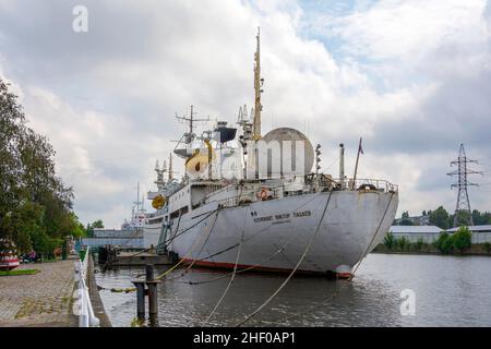 Kaliningrad, navire de recherche 'Cosmonaut Viktor Patsaev' sur le remblai de la flotte historique du Musée de l'Océan mondial Banque D'Images