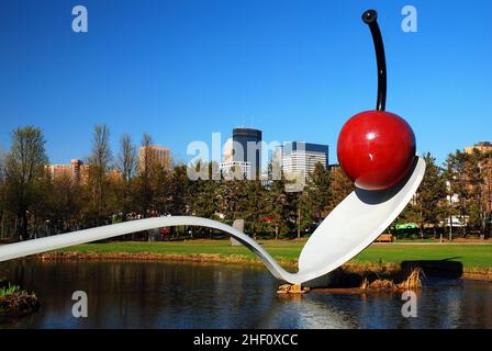 Spoonbridge au musée d'art de Minneapolis Banque D'Images