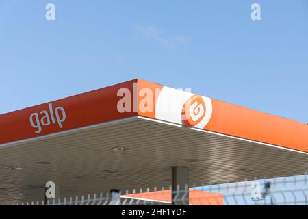 VALENCE, ESPAGNE - 13 JANVIER 2022 : Galp est une société multinationale de l'énergie, dont le siège est à Lisbonne, au Portugal Banque D'Images