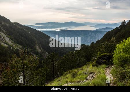 Vue sur la baie de Kotor depuis le parc national de Lovcen, au Monténégro Banque D'Images