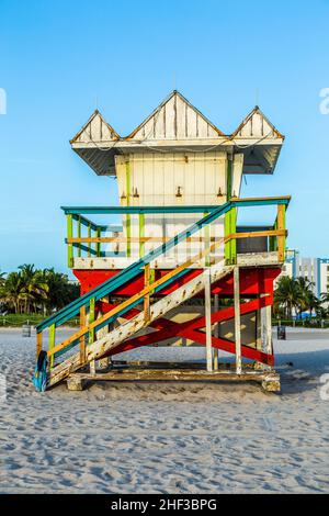 Tour de garde de la vie à South Beach, Miami, Floride dans le coucher du soleil Banque D'Images