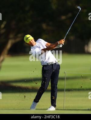 Brisbane, Australie.08th janvier 2022.Nathan Barbieri frappe le ballon Credit: News Images /Alay Live News Banque D'Images