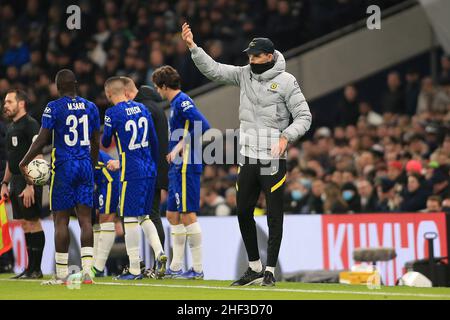 Thomas Tuchel , le directeur de Chelsea (r) regarde de la ligne de contact.Match demi-finale de la Carabao Cup de 2nd jambes, Tottenham Hotspur v Chelsea, au stade Tottenham Hotspur de Londres, le mercredi 12th janvier 2022. Cette image ne peut être utilisée qu'à des fins éditoriales.Utilisation éditoriale uniquement, licence requise pour une utilisation commerciale.Pas d'utilisation dans les Paris, les jeux ou les publications d'un seul club/ligue/joueur. photo de Steffan Bowen/Andrew Orchard sports photographie/Alamy Live news Banque D'Images