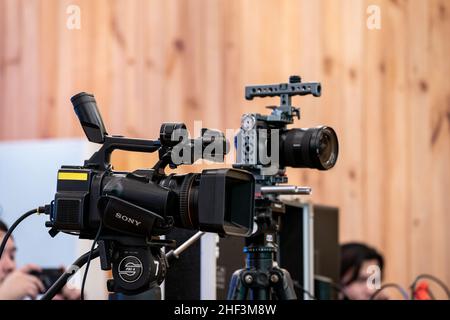 Bangkok, Thaïlande - 29 août 2020, DES enregistreurs VIDÉO SONY, caméra professionnelle sont installés, en vue d'un entretien en studio à Bangkok, Thaïlande Banque D'Images