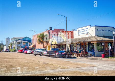 Centre-ville d'Apalachicola dans la panpoignée ou la côte oubliée de Floride USA Banque D'Images