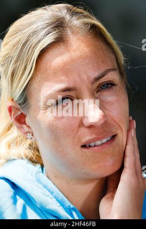 Melbourne, Australie.14th janvier 2022.Tennis : Grand Chelem, Open d'Australie.Angelique Curber, de l'Allemagne, parle lors d'une interview.Credit: Frank Molter/dpa/Alay Live News Banque D'Images