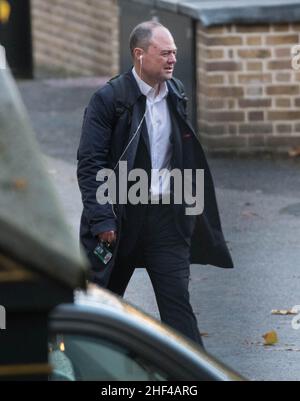 Photo du dossier datée du 12/11/20 de l'ancien directeur des communications du Premier ministre, James Slack, qui s'est excusé pour la « colère et le mal » causé par un parti qui a quitté la rue Downing la nuit avant les funérailles du duc d'Édimbourg.M. Slack, qui a quitté le No 10 l'année dernière pour devenir vice-rédacteur en chef du Sun, a déclaré que le parti le 16 2021 avril, « cela n'aurait pas dû se produire à ce moment-là ».Date d'émission : jeudi 12 novembre 2020. Banque D'Images