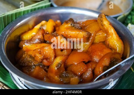 Les trotteurs de vache sont les pieds du bétail. Les coupes sont utilisées dans divers plats à travers le monde, en particulier en Asie, en Afrique, en France et dans les Caraïbes. Banque D'Images