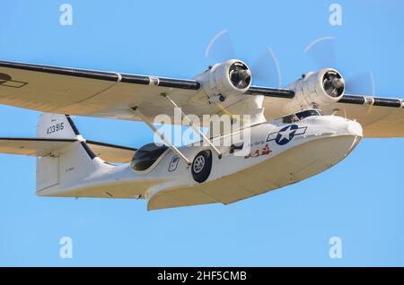 PBY Catalina G-PBYA consolidée nommée Miss Pick Up, bateau volant américain, des 1930s et 1940s.Vol de l'avion de la Seconde Guerre mondiale Banque D'Images