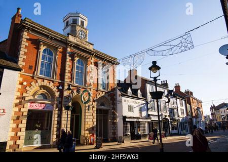 L'ancien Corn Exchange, maintenant le Centre commercial Bell et le célèbre Ye Olde Pork Pie Shoppe, Melton Mowbray, Leicestershire, Angleterre. Banque D'Images