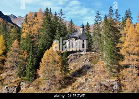 Autriche, Tyrol, Wipptal, Obernberg am Brenner, Obernberger Tribulanum,Paysage, nature, montagnes, Brenner, chapelle catholique romaine de notre-Dame sur le lac (aussi: Maria am See) Banque D'Images