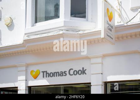 Durham, Royaume-Uni - 14th juillet 2019 : Thomas Cook Group plc est une société de voyages britannique qui vend des vacances et des devises étrangères.Extérieur du magasin à Durha Banque D'Images