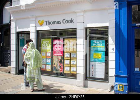 Durham, Royaume-Uni - 14th juillet 2019 : Thomas Cook Group plc est une société de voyages britannique qui vend des vacances et des devises étrangères.Extérieur du magasin à Durha Banque D'Images