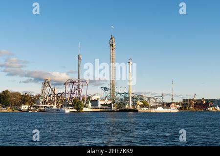 Suède, Stockholm, Skeppsholmen, vue sur le parc d'attractions Gröna Lund Banque D'Images