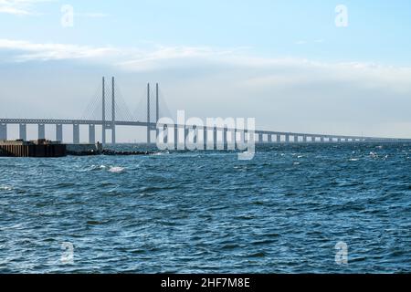 Suède, Malmo, Sibbarb Strand, pont d'Oresund Banque D'Images