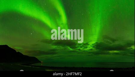 Panorama, Norvège, Lofoten, Vestvagøya, Eggum,Lumières polaires sur l'Atlantique Banque D'Images