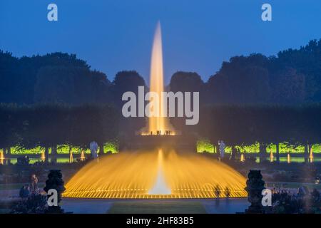 Allemagne, Basse-Saxe, Hanovre, jardins de Herrenhausen dans la soirée Banque D'Images