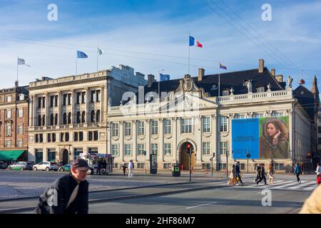 Copenhague, Koebenhavn, Agence européenne pour l'environnement (AEE) à gauche, Ambassade de France (à droite), place Kongens Nytorv en Zélande, Sealand, Sjaelland, Danemark Banque D'Images