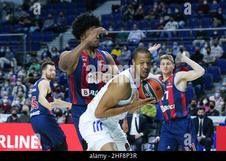 Centre Wizink.14th janvier 2021.Madrid, Espagne; Turkish Airlines EuroLeague Basketball, Real Madrid contre Bitci Basconia; Anthony Randolph (Real Madrid) grappins pour le rebond Credit: Action plus Sports/Alay Live News Banque D'Images