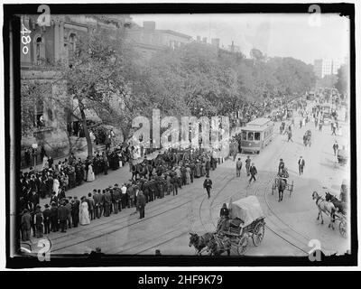 SCHLEY, Winfield Scott, LE CONTRE-AMIRAL, U.S.N. Funérailles, ST. JOHN'S CHURCH. PROCESSION Banque D'Images