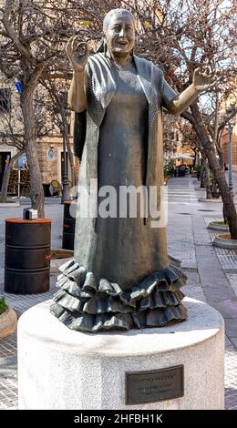 Estatua homenaje a Antonia Vargas la Perla de Cádiz, Espagne Banque D'Images