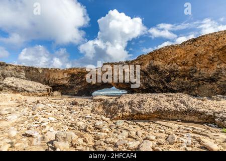 Ponts naturels sur la côte d'Aruba Banque D'Images