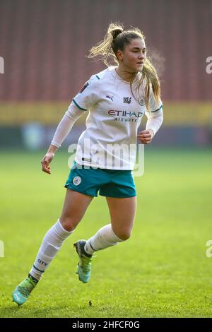 Walsall, Royaume-Uni.15th janvier 2022.Walsall, Angleterre, janvier 15th 2 Jess Park (16 Manchester City) pendant le match de la Super League 1 de FA Womens entre Aston Villa et Manchester City au stade de Banks à Walsall.Orlagh Malone Gardner/SPP crédit: SPP Sport Press photo./Alamy Live News Banque D'Images