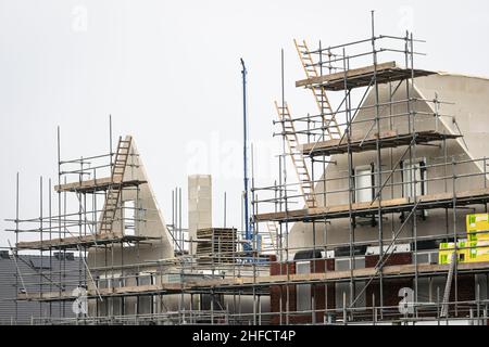 Échafaudage avec échelles de maisons en construction dans le nouveau domaine de logement 'Triangel' à Waddinxveen, Hollande Banque D'Images