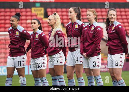 Walsall, Royaume-Uni.15th janvier 2022.Walsall, Angleterre, janvier 15th 2 Aston Villa joueurs pendant le Barclays FA Womens Super League match entre Aston Villa et Manchester City au stade Banks à Walsall, Angleterre Natalie Mincher/SPP crédit: SPP Sport Press photo./Alamy Live News Banque D'Images