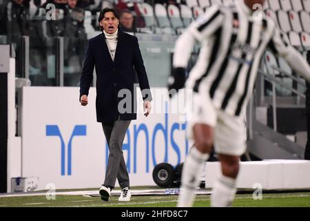 Turin, Italie.15th janvier 2022.Gabriele Cioffi entraîneur d'Udinese calcio réagit pendant la série Un match de football 2021/2022 entre Juventus FC et Udinese Calcio au stade Juventus de Turin (Italie), le 15th janvier 2021.Photo Federico Tardito/Insidefoto Credit: Insidefoto srl/Alay Live News Banque D'Images