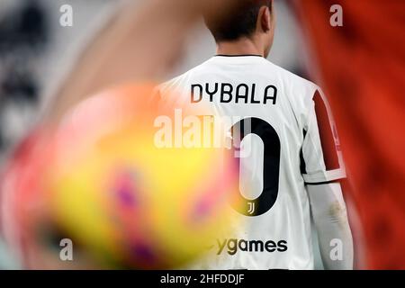 Turin, Italie.15th janvier 2022.Paulo Dybala de Juventus FC lors de la série Un match de football 2021/2022 entre Juventus FC et Udinese Calcio au stade Juventus de Turin (Italie), le 15th janvier 2021.Photo Federico Tardito/Insidefoto Credit: Insidefoto srl/Alay Live News Banque D'Images