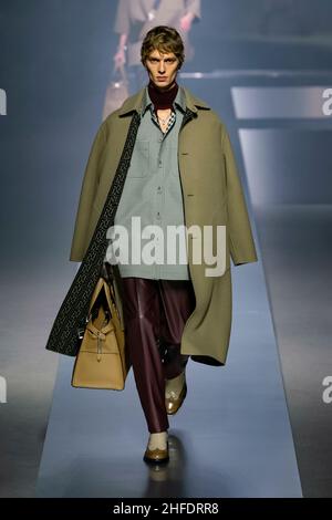 FENDI vêtements pour hommes automne/hiver 2022-23 piste pendant la semaine de mode de Milan janvier 2022 - Milan, Italie 15/01/2022 Banque D'Images