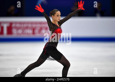 Tallinn, Estonie.15th janvier 2022.Kamila Valieva, de Russie, se produit pendant le programme libre pour les femmes aux Championnats européens de patinage artistique de l'UIP à Tallinn, Estonie, le 15 janvier 2022.Credit: Sergei Stepanov/Xinhua/Alay Live News Banque D'Images