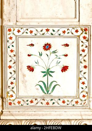 Détail, fleurs incrustées sur une colonne de marbre, Hall of Private audience ou Diwan i Khas au Lal Qila ou Red fort à Delhi, Inde Banque D'Images