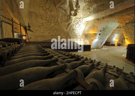 FRANCE - MARNE (51) - LES CAVES DE CHAMPAGNE VEUVE CLICOT PONSARDIN (LVMH) Banque D'Images