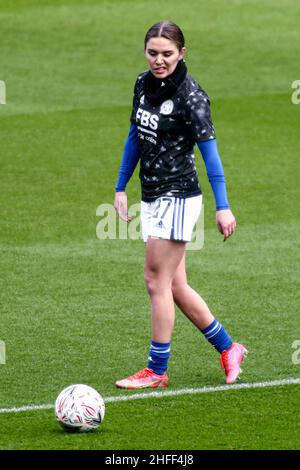 LEICESTER, ROYAUME-UNI.JAN 16th Shannon O'Brien de Leicester City photographiée avec le ballon pendant l'échauffement avant le match de la Super League féminine de Barclays FA entre Leicester City et Brighton et Hove Albion au King Power Stadium de Leicester, le dimanche 16th janvier 2022.(Crédit : Kieran Riley | INFORMATIONS MI) crédit : INFORMATIONS MI et sport /Actualités Alay Live Banque D'Images