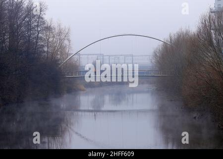 Passerelle Whitehall au-dessus de la rivière aire dans le centre-ville de Leeds Banque D'Images