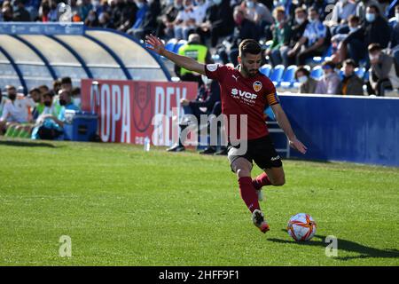 Majorque, Espagne.16th janvier 2022.MALLORCA - JANVIER 16: Le joueur de Valence Gaya #14 passe le ballon pendant la ronde de 16 du match Copa del Rey entre CD Atlético Baleares et Valence à l'Estadio Balear le 16 janvier 2022 à Majorque, Espagne.(Photo de Sara Aribó/PxImages) crédit: PX Images/Alamy Live News Banque D'Images