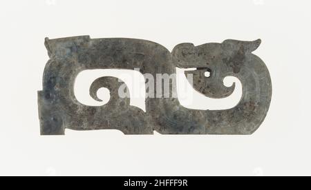 Plaque de dragon, dynastie de Zhou de l'est, (c.770-256 C.-B.), ch.4th siècle C.-B. Banque D'Images