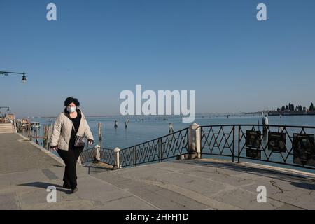 Une vue de Venise lors d'un confinement à travers toute l'Italie imposée pour ralentir l'épidémie de coronavirus, à Venise, Italie, 10 avril 2020.(MVS) Banque D'Images