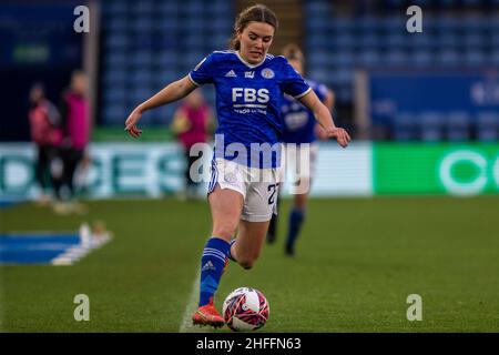 Leicester, Royaume-Uni.16th janvier 2022.Leicester, Angleterre, 16th janvier Shannon O'Brien (27 Leicester City) va de l'avant dans le match Barclays FA Women's Super League entre Leicester City et Brighton & Hove Albion au King Power Stadium.Gareth Evans/SPP crédit: SPP Sport presse photo./Alamy Live News Banque D'Images