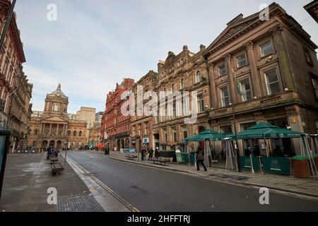 Rue historique du château menant à l'hôtel de ville centre-ville Liverpool Angleterre Royaume-Uni Banque D'Images