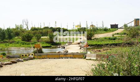 Passage temporaire sur la rivière Llobregat à Sant Boi de Llobregat, Barcelone, Catalunya, Espagne, Europe Banque D'Images