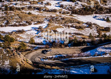 Sébastien Loeb(FRA), Ford Puma Rally 1 équipe M-Sport, action, lors des essais avant le Championnat du monde de voitures de rallye WRC 2022, Monte Carlo Rally le 16 2022 janvier à St-Crépin, France - photo Bastien Roux / DPPI Banque D'Images