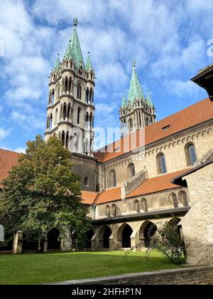 Clocher de la célèbre cathédrale de Merseburg en Saxe-Anhalt, Allemagne Banque D'Images